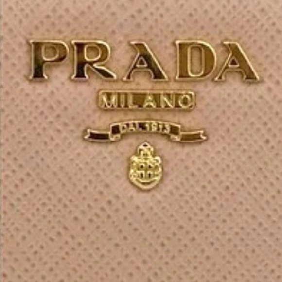 Prada Saffiano Pink Women's Wallet - Picture 4 of 9